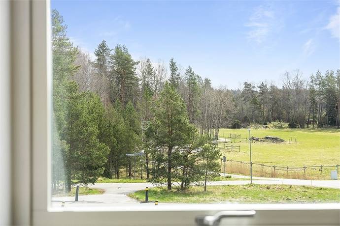 6 rum villa på AXVÄGEN 2 Molnby, Vallentuna kommun - bild 4