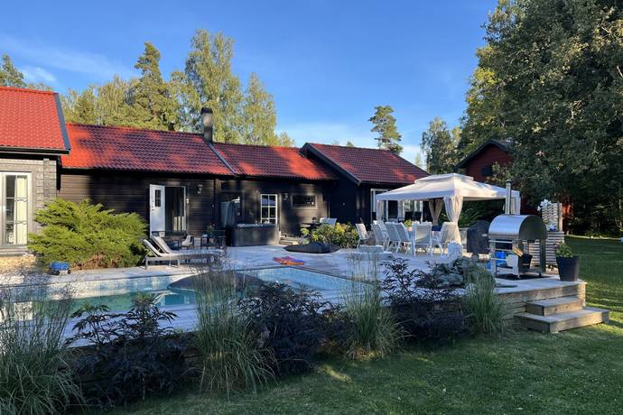 5 rum villa på Trallbovägen 15 Vreta, Uppsala kommun - bild 1