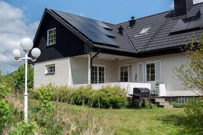 7 rum villa på Färgargatan 1 Brämhult, Borås kommun - bild 1
