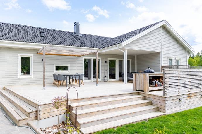 5 rum villa på Pärnuvägen 13 Kristineberg, Oskarshamns kommun - bild 1