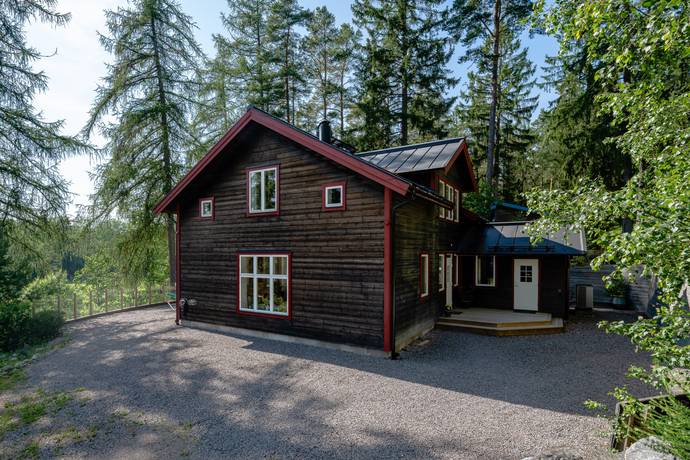 villa på Dikartorp Lärkbacken 1 Trosa, Trosa kommun - bild 1