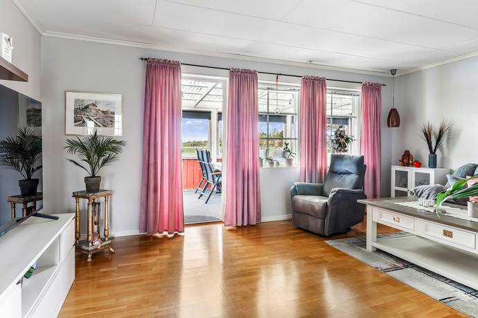 4 rum Villa på Oxbacksvägen 30 Hallstahammars kommun - bild 9