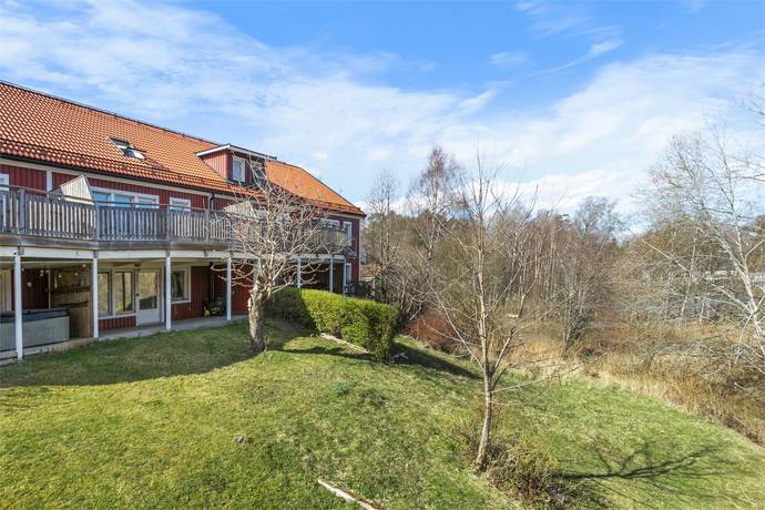 6 rum lägenhet på Kassmyrabrinken 9 Tumba, Botkyrka kommun - bild 1