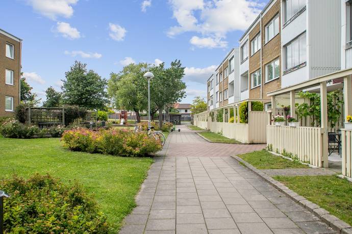 3 rum lägenhet på Serenadgatan 10 Högaholm Almvik, Malmö kommun - bild 1