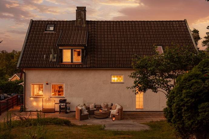 6 rum Villa på Stjärnfallsvägen 35 Spånga Solhem Stockholms kommun - bild 2