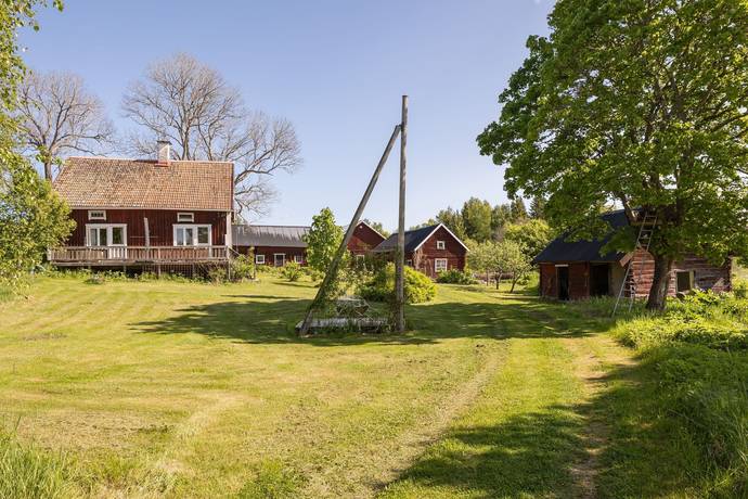 5 rum Vinterbonat fritidshus på Bennarby 116 (ÖSTHAMMAR BENNARBY 1:4 och ÖSTHAMMAR BENNARBY 1:7) Österbybruk Östhammars kommun - bild 39