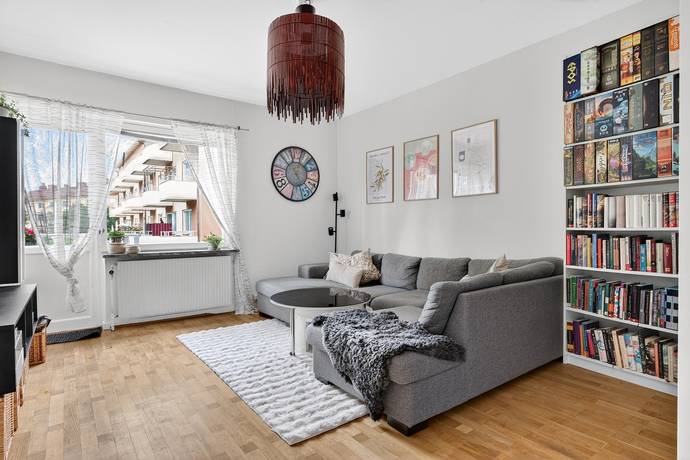 Idrottsgatan 8, Svartbäcken, Uppsala kommun