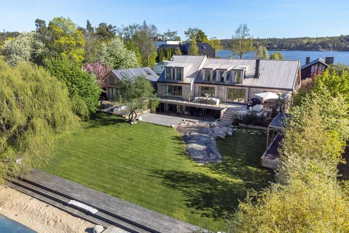 13 rum villa på Duvnäs udde 3 Saltsjö-Duvnäs, Nacka kommun - bild 1