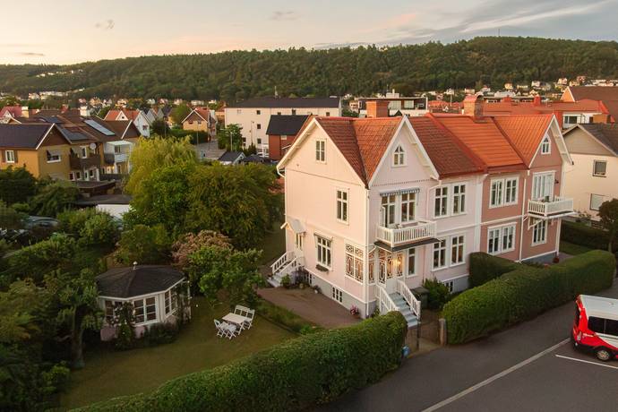 6 rum villa på Jönköpingsvägen 36B Huskvarna Centralt, Jönköpings kommun - bild 1