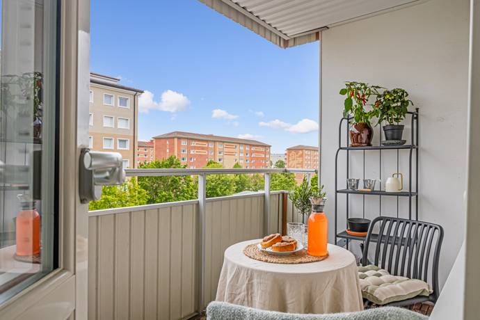 3 rum lägenhet på Rågvägen 4 4tr Hallunda - Norsborg, Botkyrka kommun - bild 3
