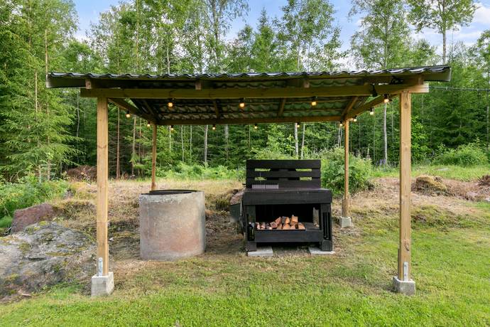2 rum vinterbonat fritidshus på Sjöviksvägen 12 Hoo, Hofors kommun - bild 5