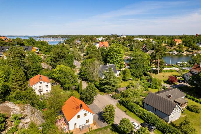 7 rum villa på Sandhamnsvägen 4 Centrala Nynäshamn, Nynäshamns kommun - bild 3