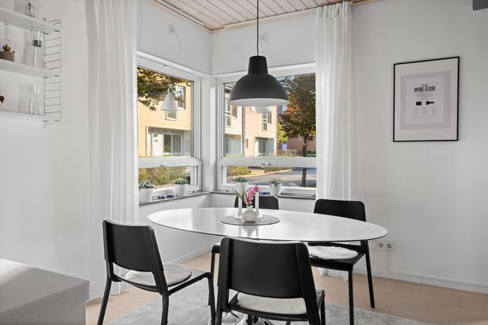 6 rum Villa på Ligustervägen 48 Älta - Södra Hedvigslund Nacka kommun - bild 9