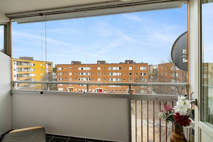 3 rum Lägenhet på Lofotengatan 14, 5 tr Husby Stockholms kommun - bild 14