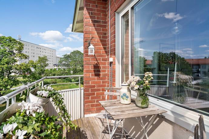 4 rum lägenhet på Källparksgatan 14 Sala backe, Uppsala kommun - bild 3