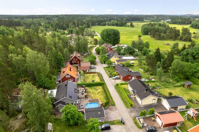5 rum Villa på Broby ängsväg 17 Hölö Södertälje kommun - bild 23