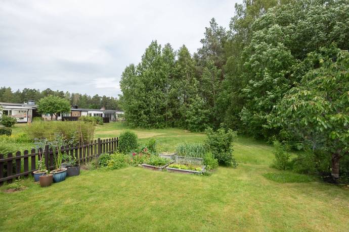 5 rum Radhus på Ronnebygatan 55 Adolfsberg-Brunnsgärdet Örebro kommun - bild 41