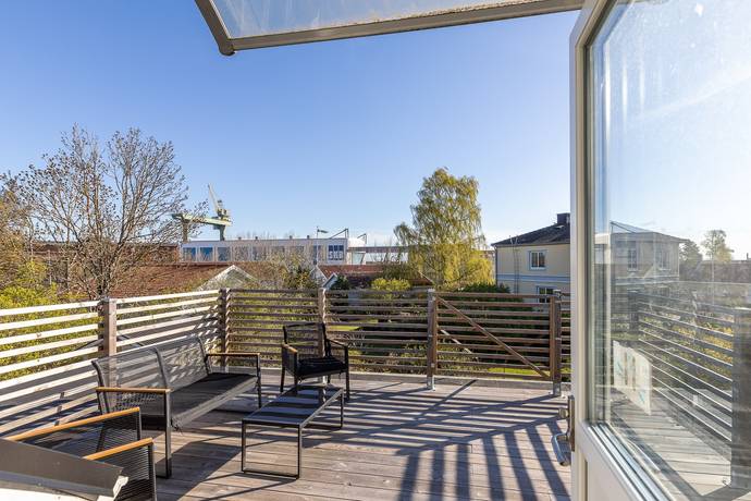 7 rum Villa på Verkstadsgatan 19 Gröndal Oskarshamns kommun - bild 4