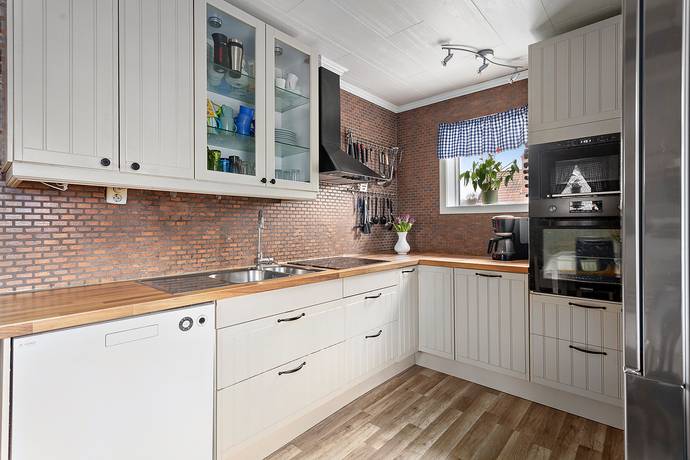 5 rum Villa på Arvid Rödings väg 14 Laxå Laxå kommun - bild 11
