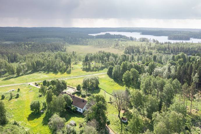 7 rum Gård/skog på Gäsjö 30 Norbergs kommun - bild 66
