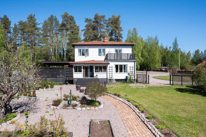 5 rum villa på Norra Gävlevägen 61 Hedesunda, Gävle kommun - bild 1