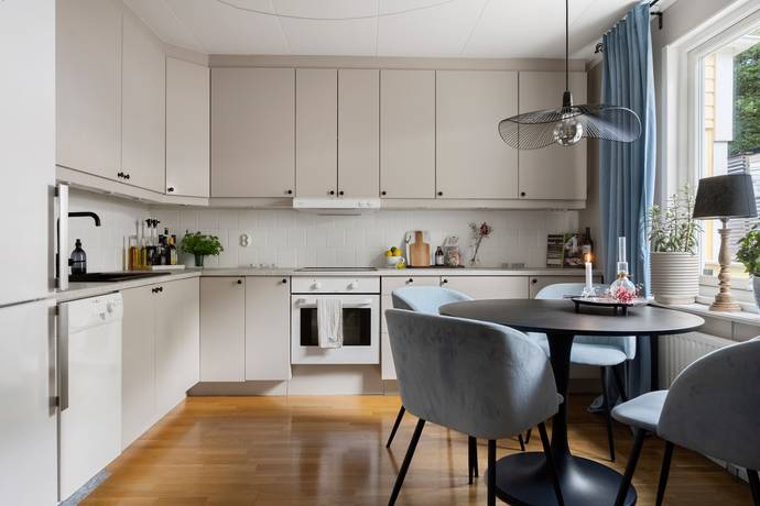 3 rum radhus på Skridskogatan 25 Fasseröd, Uddevalla kommun - bild 1