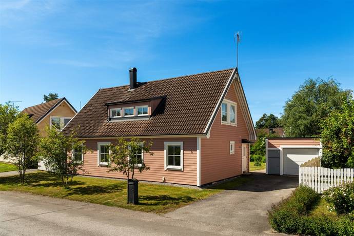 Centrala Hallstavik, Norrtälje kommun