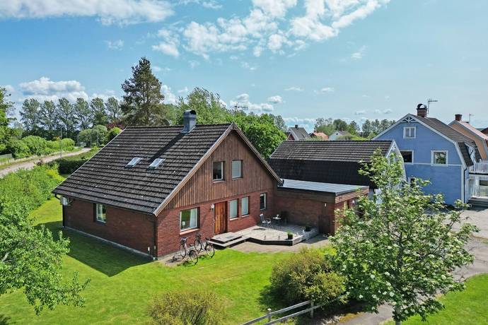 6 rum villa på Nygatan 1 Gustavsberg, Kristinehamns kommun - bild 3