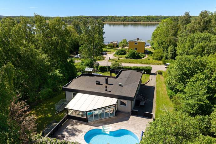 Slipvägen 12, Sanda, Strängnäs kommun
