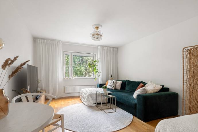 1 rum Lägenhet på Fogdevreten 4 Karolinska Solna kommun - bild 2