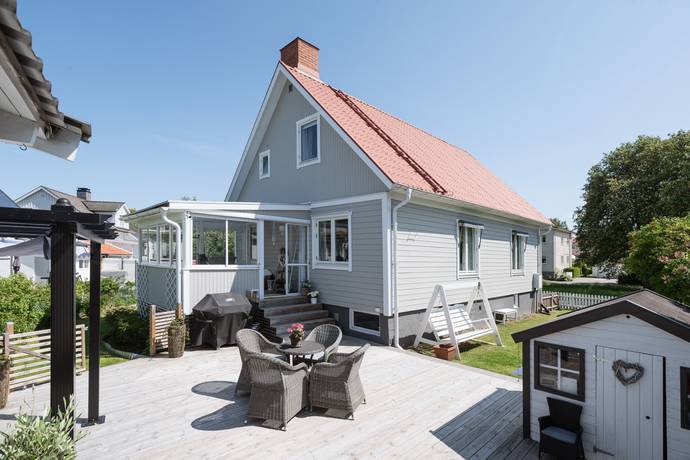 5 rum villa på Trängkårsvägen 58 Gamla Hjärsta, Örebro kommun - bild 1