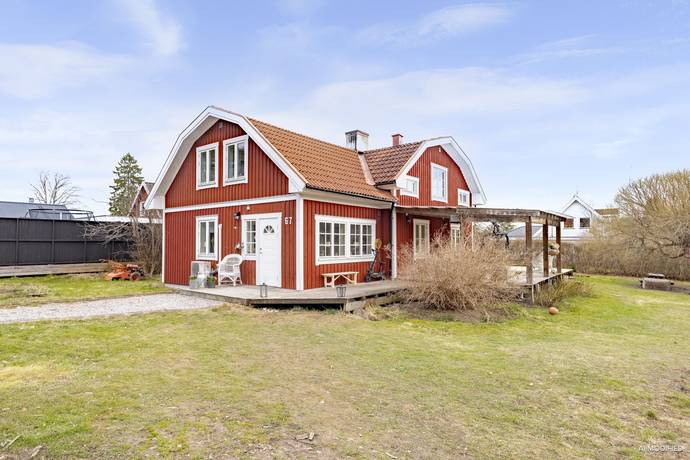 Runnavägen 67, Runna, Kungsörs kommun