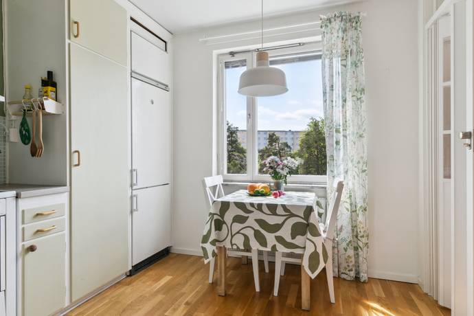 1 rum lägenhet på Filipstadsbacken 22, 4 tr Farsta Strand, Stockholms kommun - bild 3