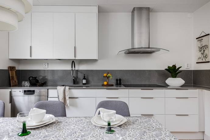 5 rum radhus på Kaprifolgatan 33 Norra Gryta, Västerås kommun - bild 5