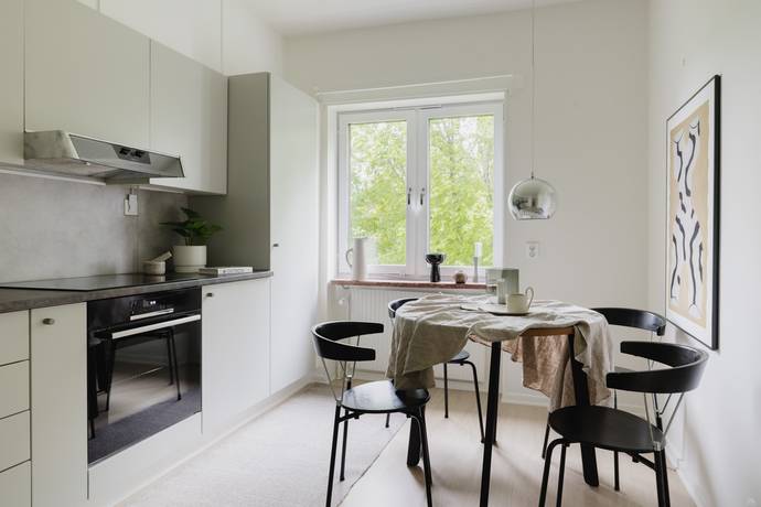 2 rum lägenhet på Litslenavägen 13B Enköping, Enköpings kommun - bild 2