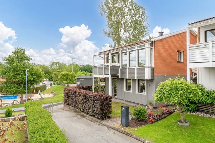 4 rum villa på Lovisagatan 387 Tokarp, Jönköpings kommun - bild 1