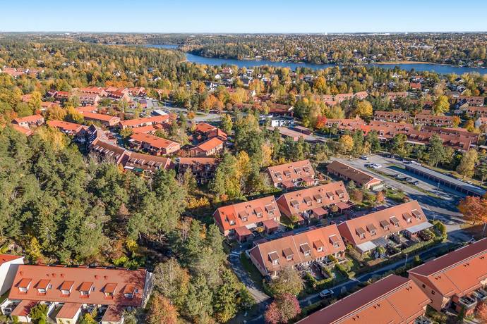 3 rum Radhus på Rapsodivägen 23 Skogås Huddinge kommun - bild 41