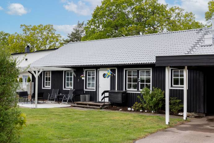 6 rum villa på Idrottsvägen 14 Timmernabben, Mönsterås kommun - bild 2