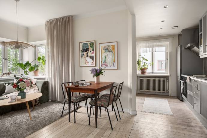 3 rum lägenhet på Valsbergs gränd 7 Midsommarkransen, Stockholms kommun - bild 1