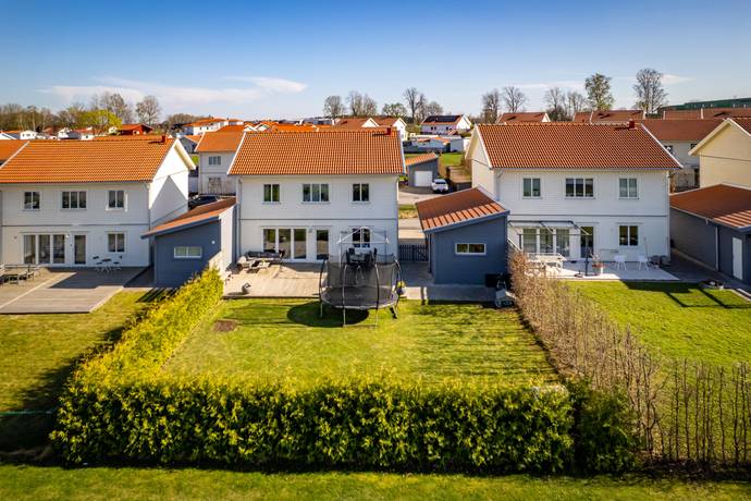 Esbjörns gata 10, Trädgårdsstaden, Skövde kommun