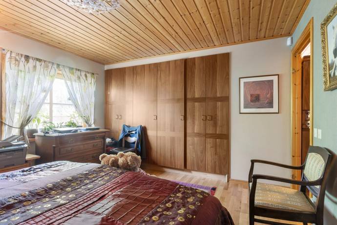 196 m² Villa på Fogdegårdsvägen 34 Varnhem Skara kommun - bild 13