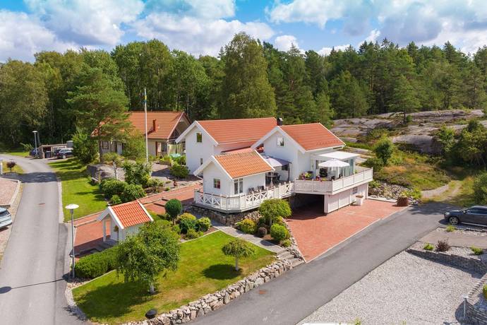 6 rum vinterbonat fritidshus på Norra Backa 188 Fjällbacka / Norra Backa, Tanums kommun - bild 1