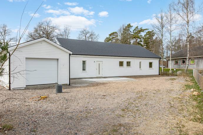 5 rum villa på Kolarstigen 5 Oskarström, Halmstads kommun - bild 1