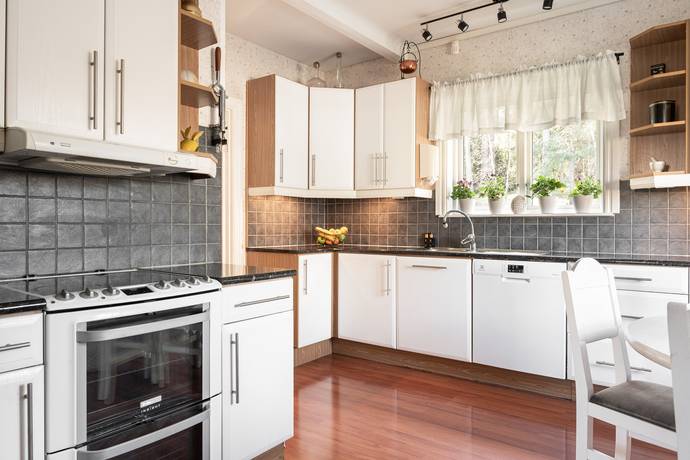 6 rum Villa på Falkvägen 3 Södertälje Södertälje kommun - bild 6