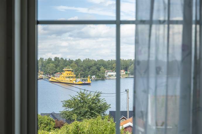 6 rum Vinterbonat fritidshus på Holmbergsbacken 23 Yxlan Köpmanholm Norrtälje kommun - bild 23