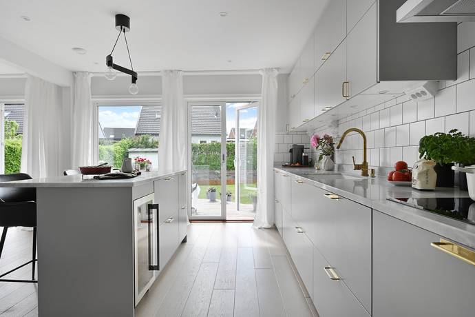 7 rum Kedjehus på Älvkvarnsvägen 163 Spånga Solhem Stockholms kommun - bild 2