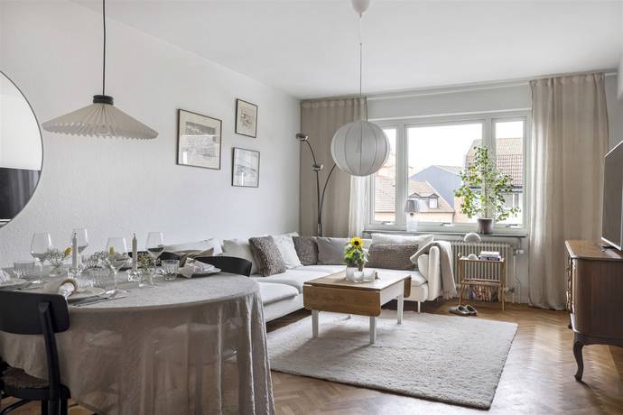 3 rum lägenhet på Karl Xi:s Väg 27 Centrum, Halmstads kommun - bild 1