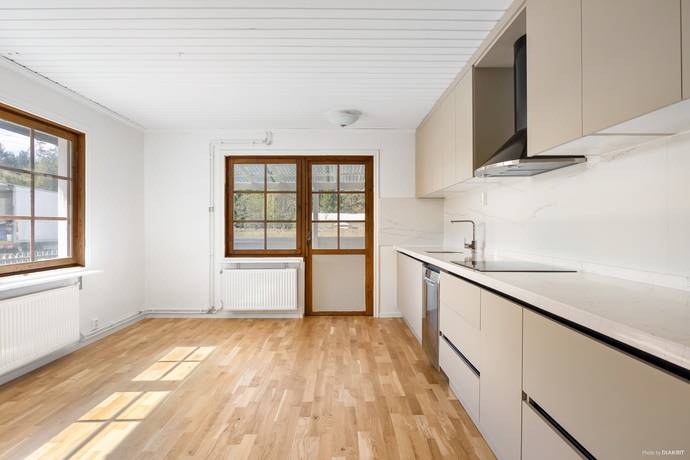 6 rum Villa på Bölevägen 22B Sörberge centrum. Timrå kommun - bild 5