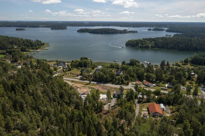 tomt på Nyboda gårdsväg 7 Nyboda, Österåkers kommun - bild 1