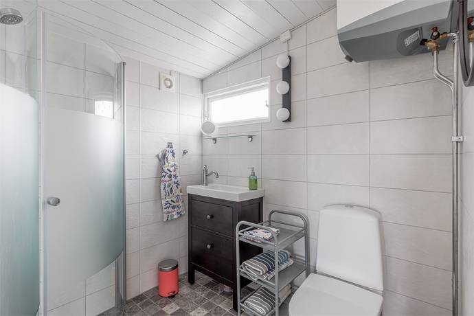 6 rum Vinterbonat fritidshus på Tinderedsvägen 8 Helgenäs Västerviks kommun - bild 42